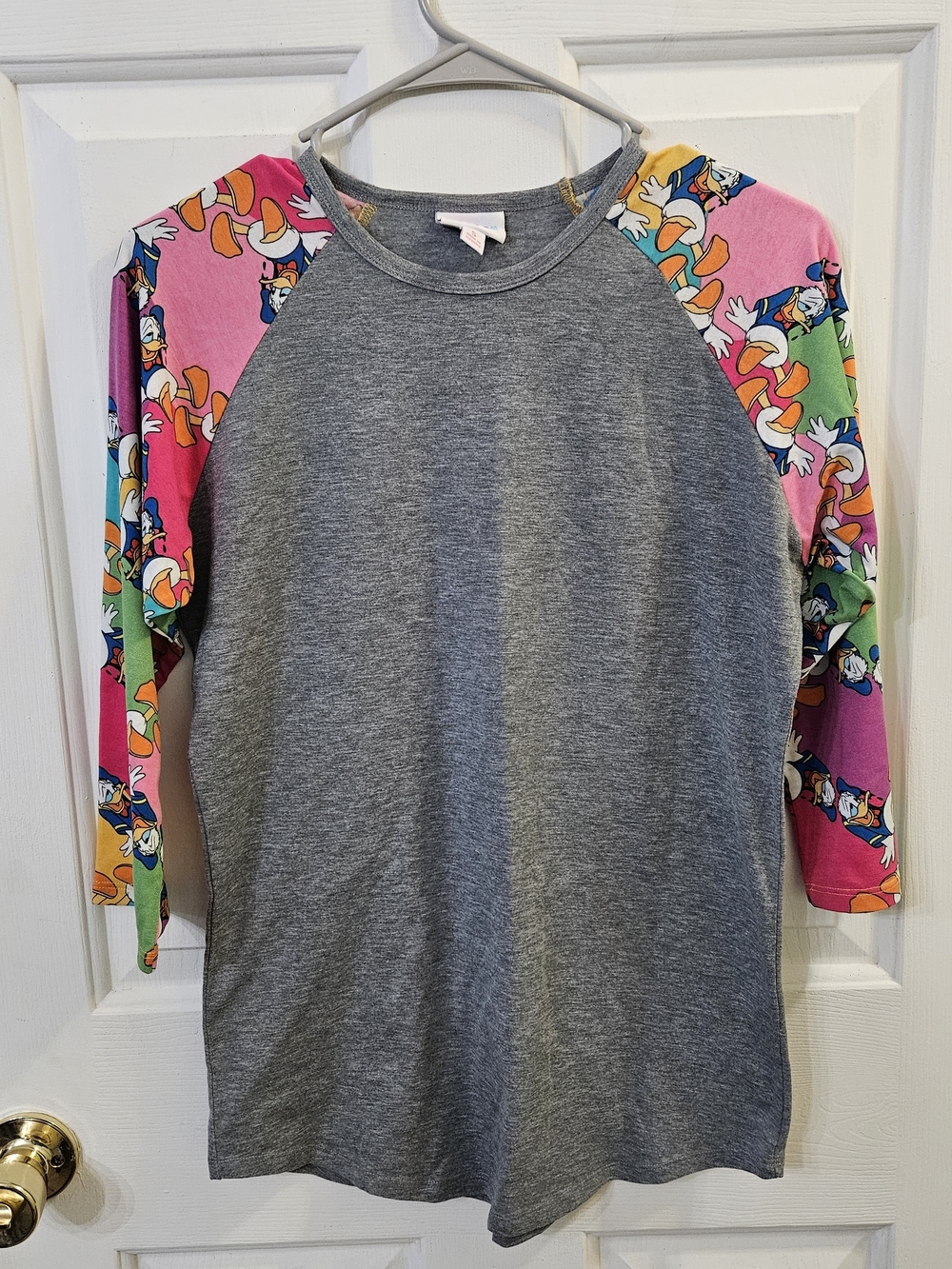 Donald Duck Disney LuLaRoe Randy Baseball Raglan Tee T-shirt Disneyland Small